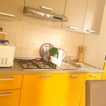 Apartment Moky 2 *